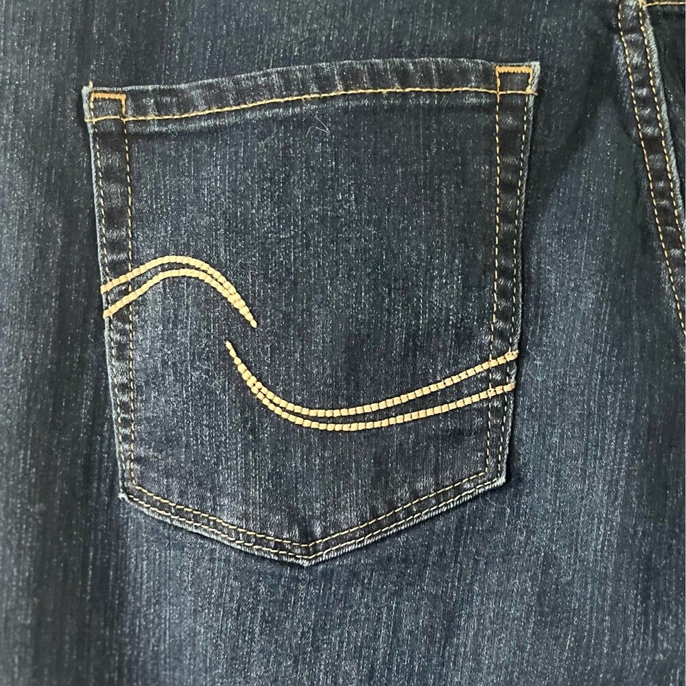 Signature by Levi Strauss & Co Womens Curvy Bootcut Jeans Mid Rise Dark Wash 12L - Picture 3 of 9